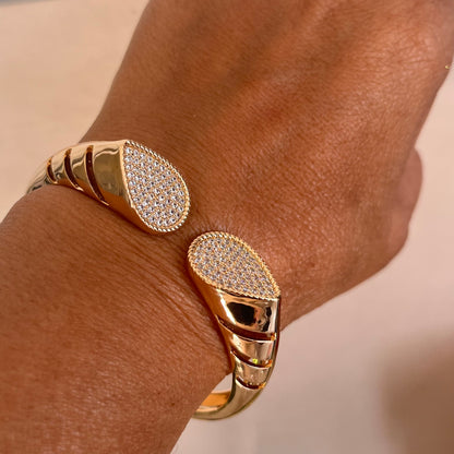 Bracelete Cravejado